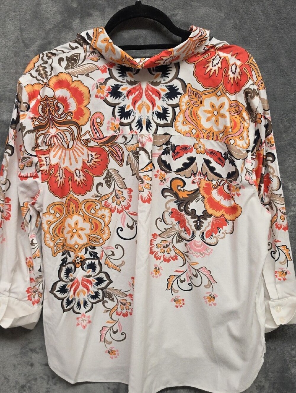 Chico's White Button-Up Blouse w Orange, Coral & Black Floral Print Sz 3.5(18) - Picture 4 of 7